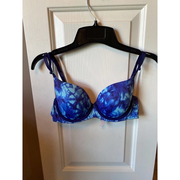 Victoria's Secret Other - Victoria's‎ Secret Pink Wear Everywhere Lightly Lined Size 34B Blue Tie Die